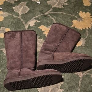 Women's Brown Suede Boots